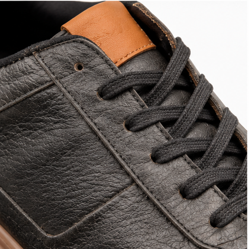 Detalle de cuero y cordones Deportivo Carbonero hombre